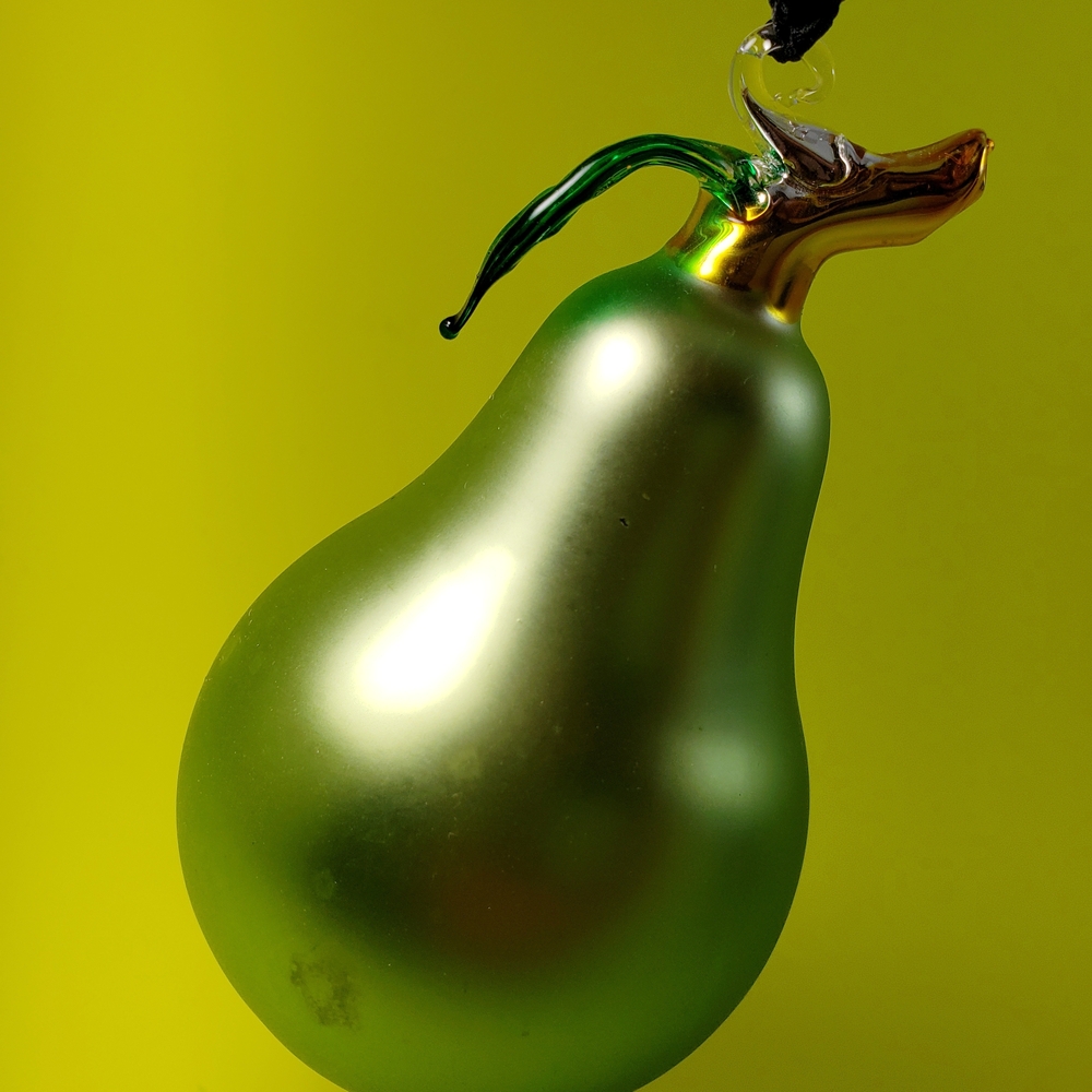 Green Tempered Glass Pear Sculpture With Colored Glass Leaf